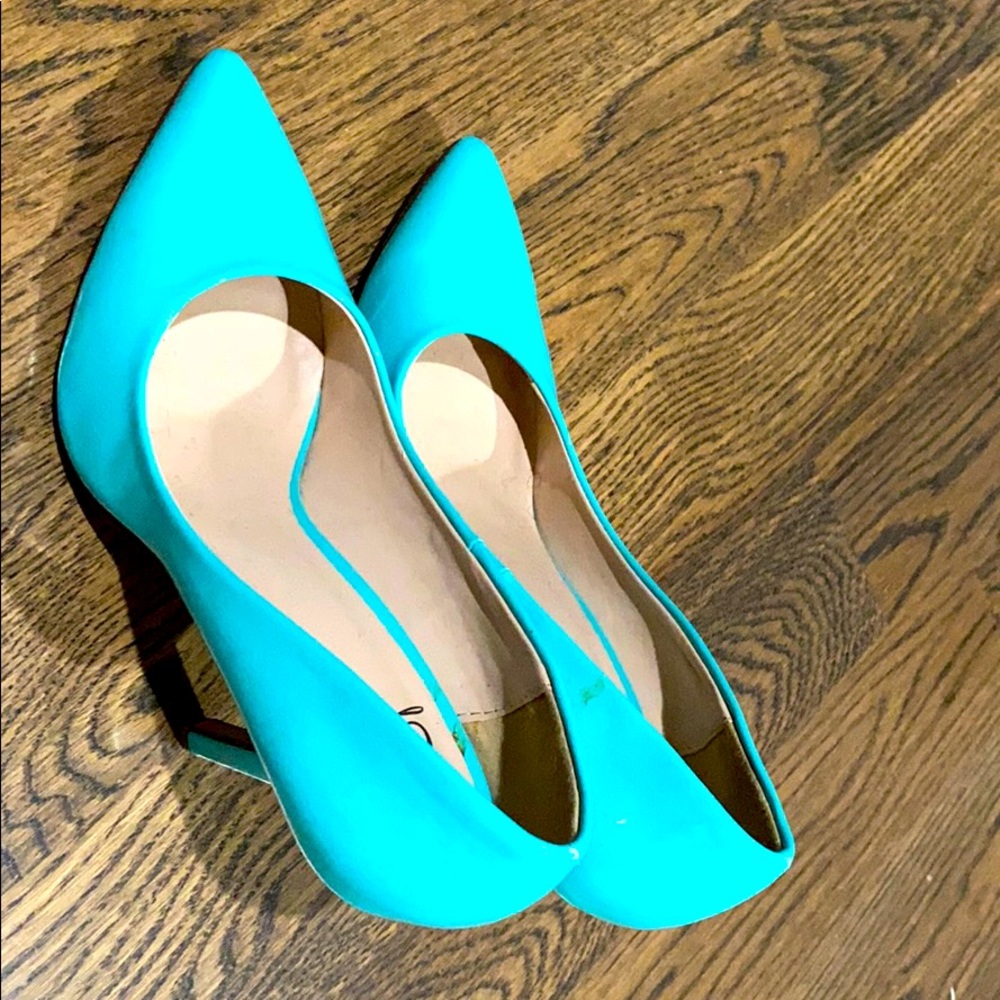 Cute light blue heels